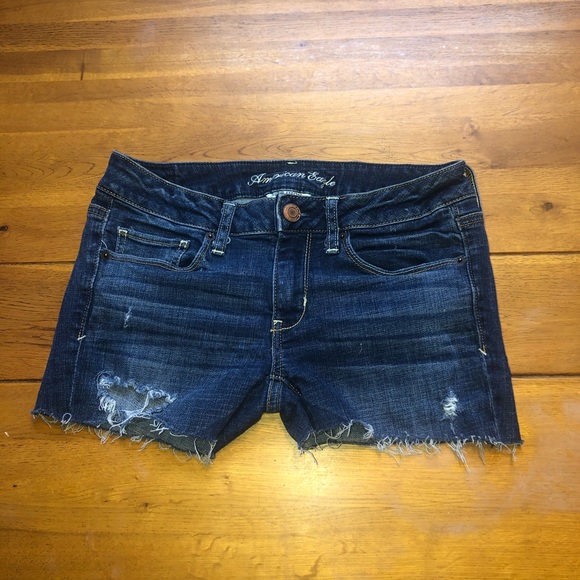 American Eagle Outfitters Pants - American Eagle low rise jean shorts